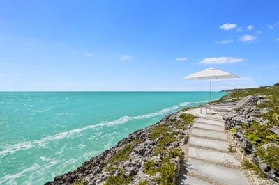 Luxury Villa Photo #7