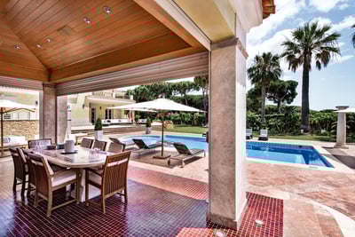 Luxury Villa Photo #12