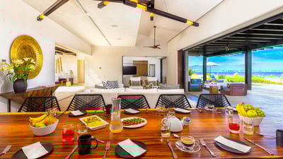 Luxury Villa Photo #12