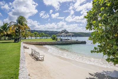 Luxury Villa Photo #2