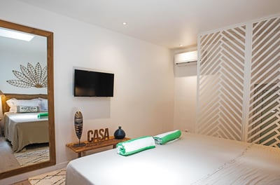 Luxury Villa Photo #16