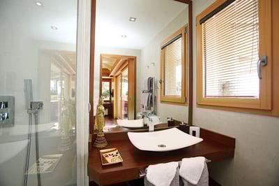 Luxury Villa Photo #16