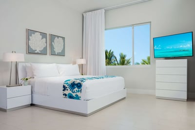 Luxury Villa Photo #13