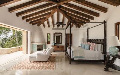 Luxury Villa Photo #39