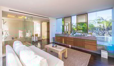 Luxury Villa Photo #33