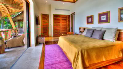 Luxury Villa Photo #33