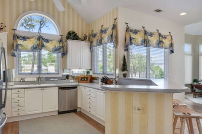 Luxury Villa Photo #10