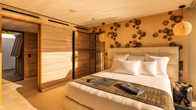 Luxury Villa Photo #56