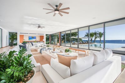 Luxury Villa Photo #10