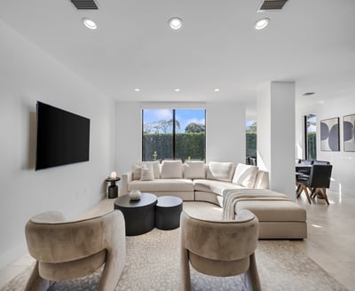 Luxury Villa Photo #24