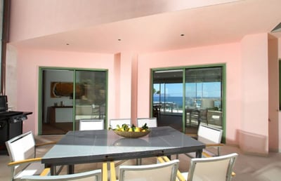 Luxury Villa Photo #5