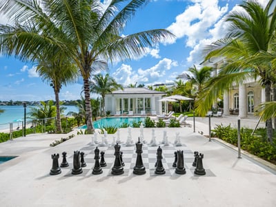 Luxury Villa Photo #21