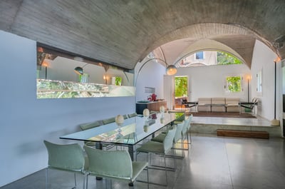 Luxury Villa Photo #20