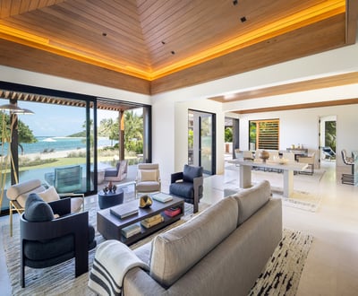 Luxury Villa Photo #12
