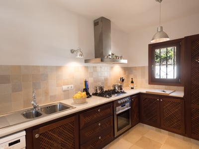 Luxury Villa Photo #10