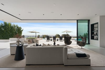 Luxury Villa Photo #17