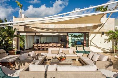 Luxury Villa Photo #5