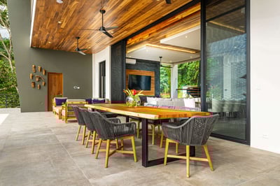 Luxury Villa Photo #9