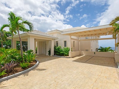 Luxury Villa Photo #35