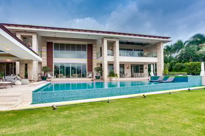 Luxury Villa Photo #7