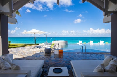 Luxury Villa Photo #11