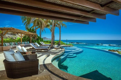 Luxury Villa Photo #2