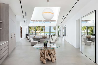 Luxury Villa Photo #11