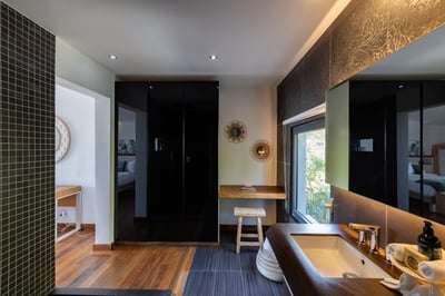 Luxury Villa Photo #36