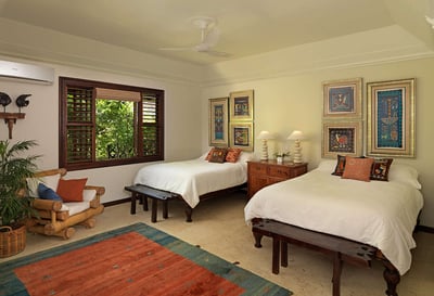 Luxury Villa Photo #40