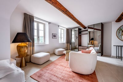 Luxury Villa Photo #18