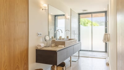 Luxury Villa Photo #50