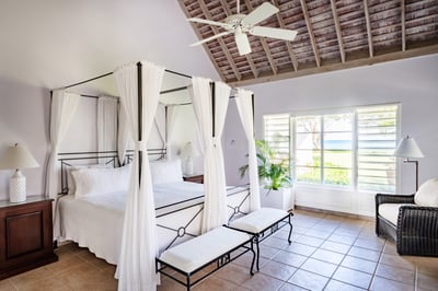 Luxury Villa Photo #6