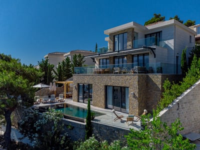 Luxury Villa Photo #7