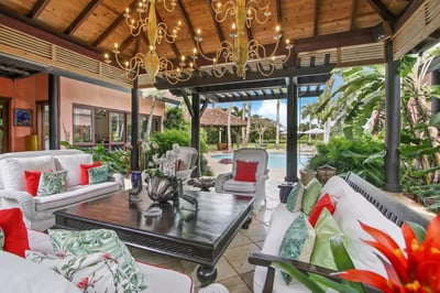 Luxury Villa Photo #16