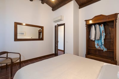 Luxury Villa Photo #53