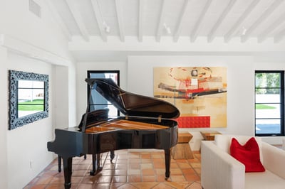Luxury Villa Photo #26