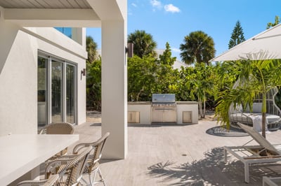 Luxury Villa Photo #19