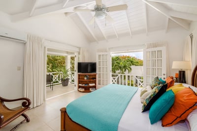 Luxury Villa Photo #19