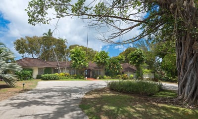 Luxury Villa Photo #11