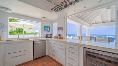 Luxury Villa Photo #24