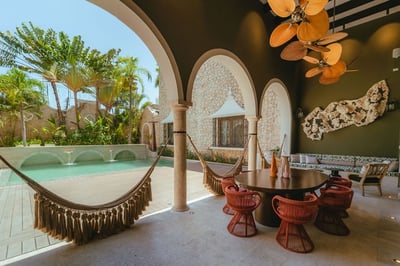 Luxury Villa Photo #5