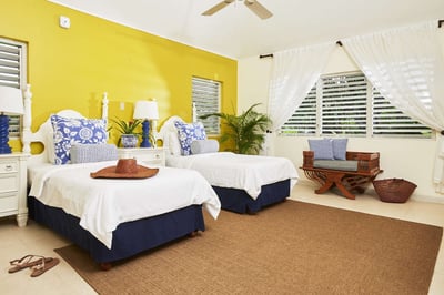 Luxury Villa Photo #15
