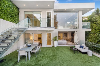 Luxury Villa Photo #18
