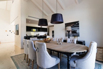 Luxury Villa Photo #12