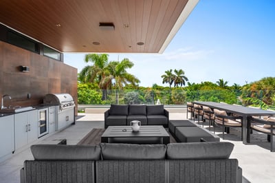 Luxury Villa Photo #12