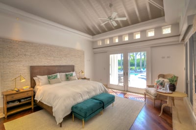 Luxury Villa Photo #33