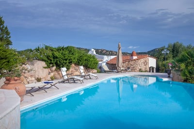 Luxury Villa Photo #2