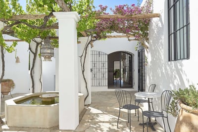 Luxury Villa Photo #10