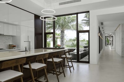 Luxury Villa Photo #16
