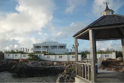 Luxury Villa Photo #3